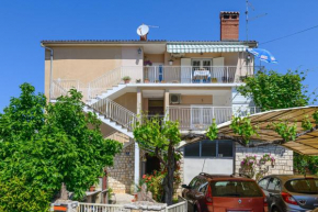 Apartments with a parking space Rovinj - 23506